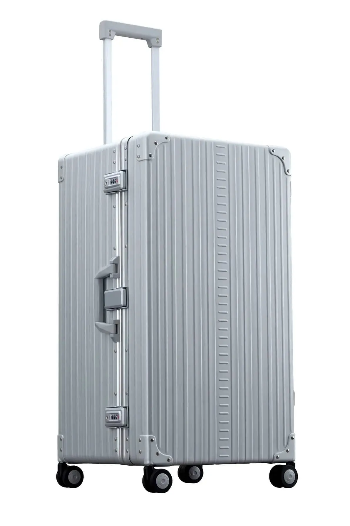 30" International Trunk Checked Aluminum Spinner