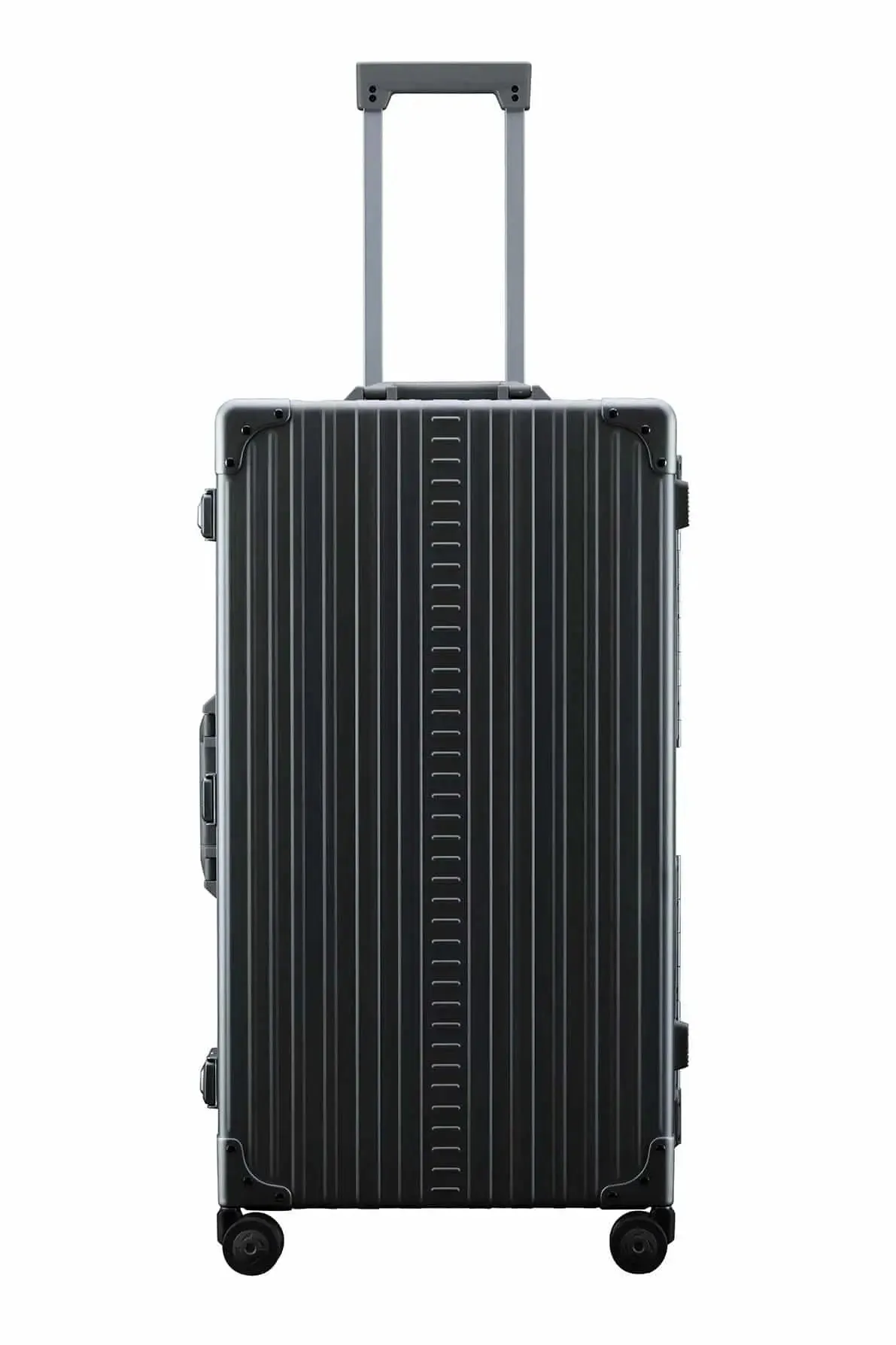 30" International Trunk Checked Aluminum Spinner