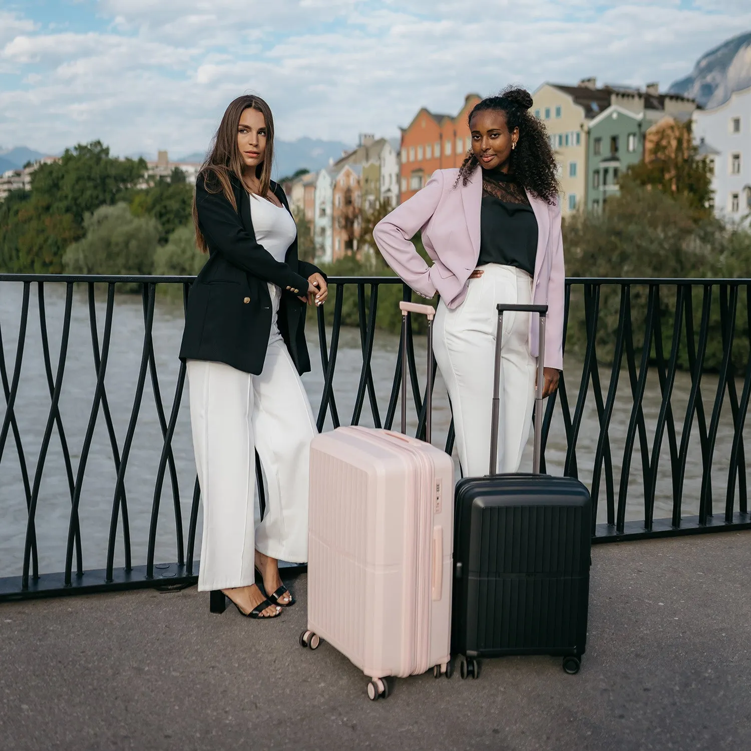 Airlite 26 Inch Luggage