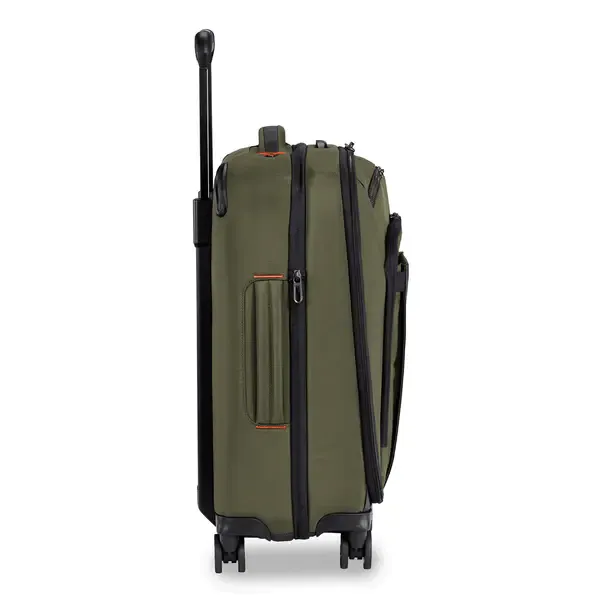 Briggs & Riley ZDX 21” Expandable Spinner