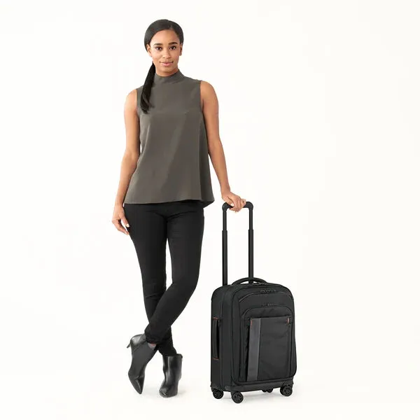 Briggs & Riley ZDX 21” Expandable Spinner
