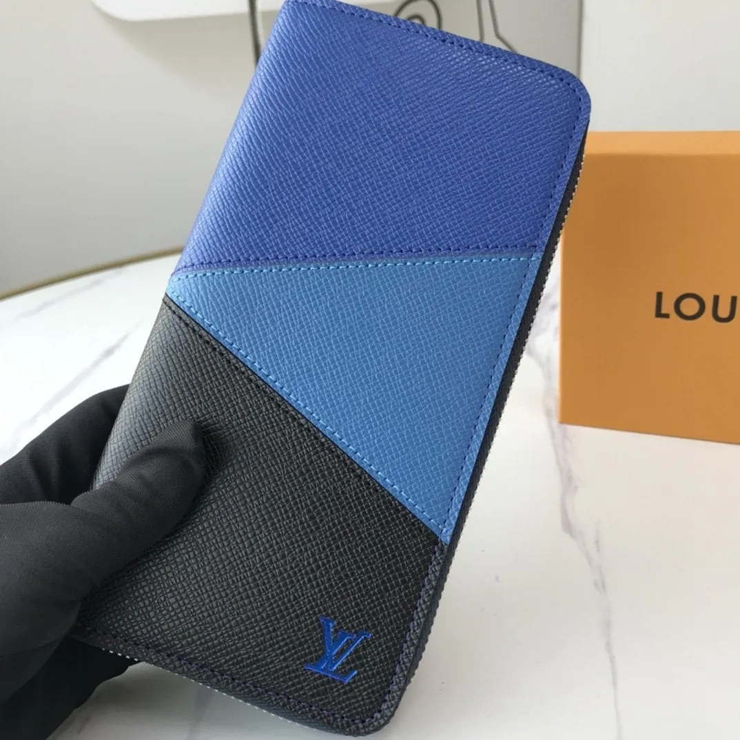 CE - New Wallets LUV 009