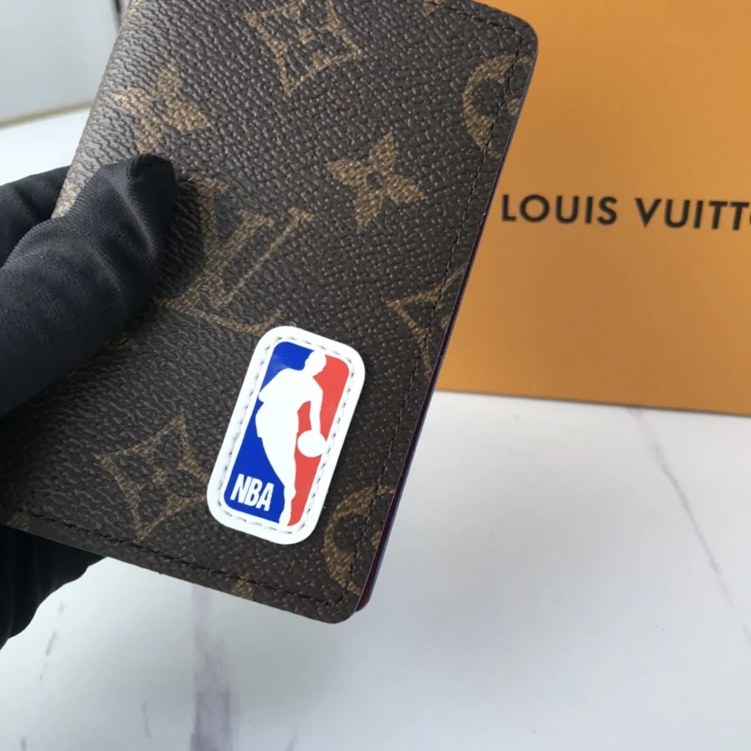 CE - New Wallets LUV 036
