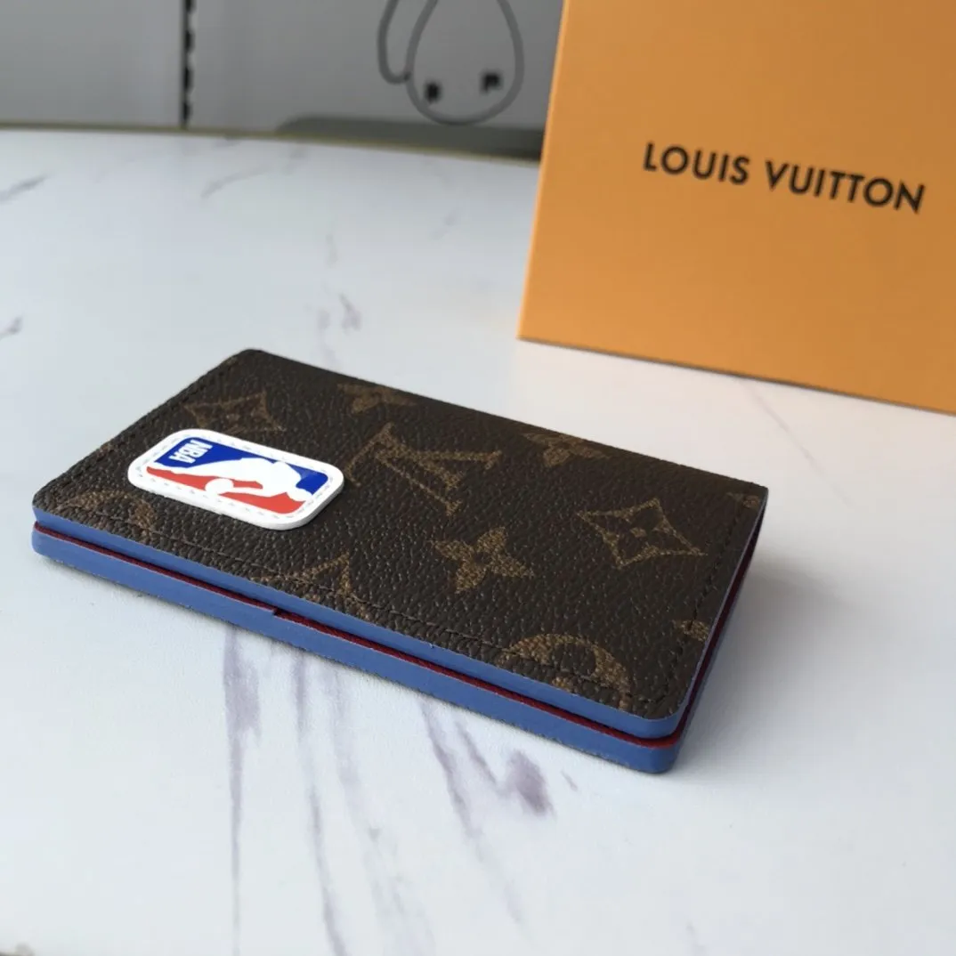 CE - New Wallets LUV 036