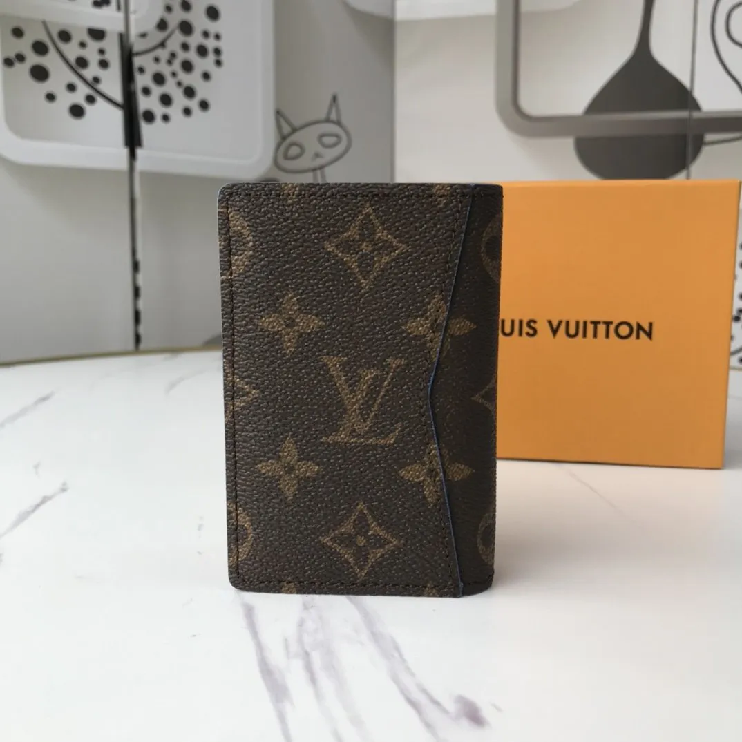 CE - New Wallets LUV 036