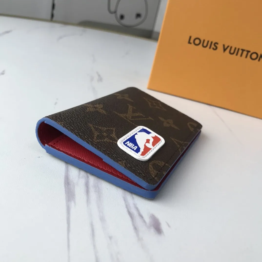 CE - New Wallets LUV 036