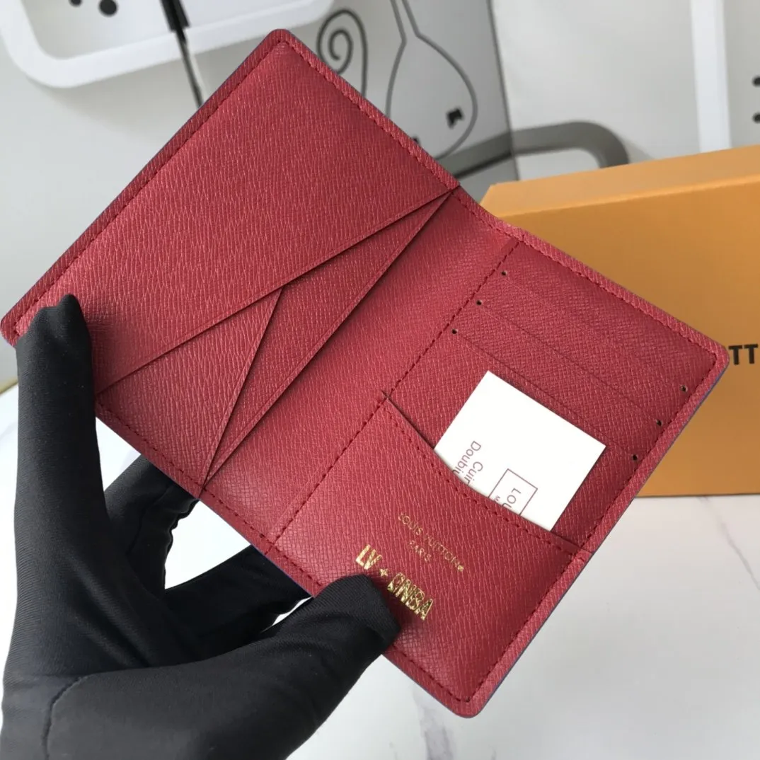 CE - New Wallets LUV 036
