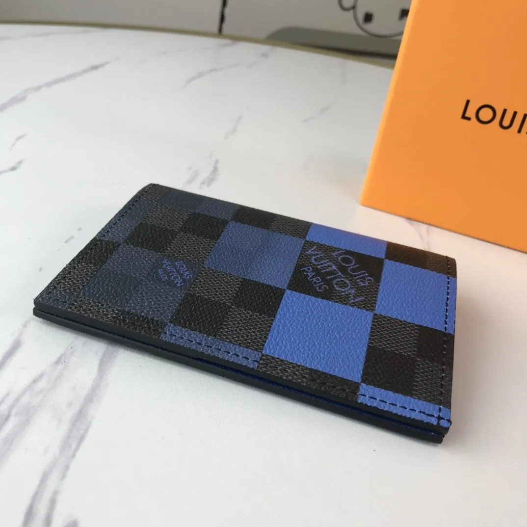 CE - New Wallets LUV 049
