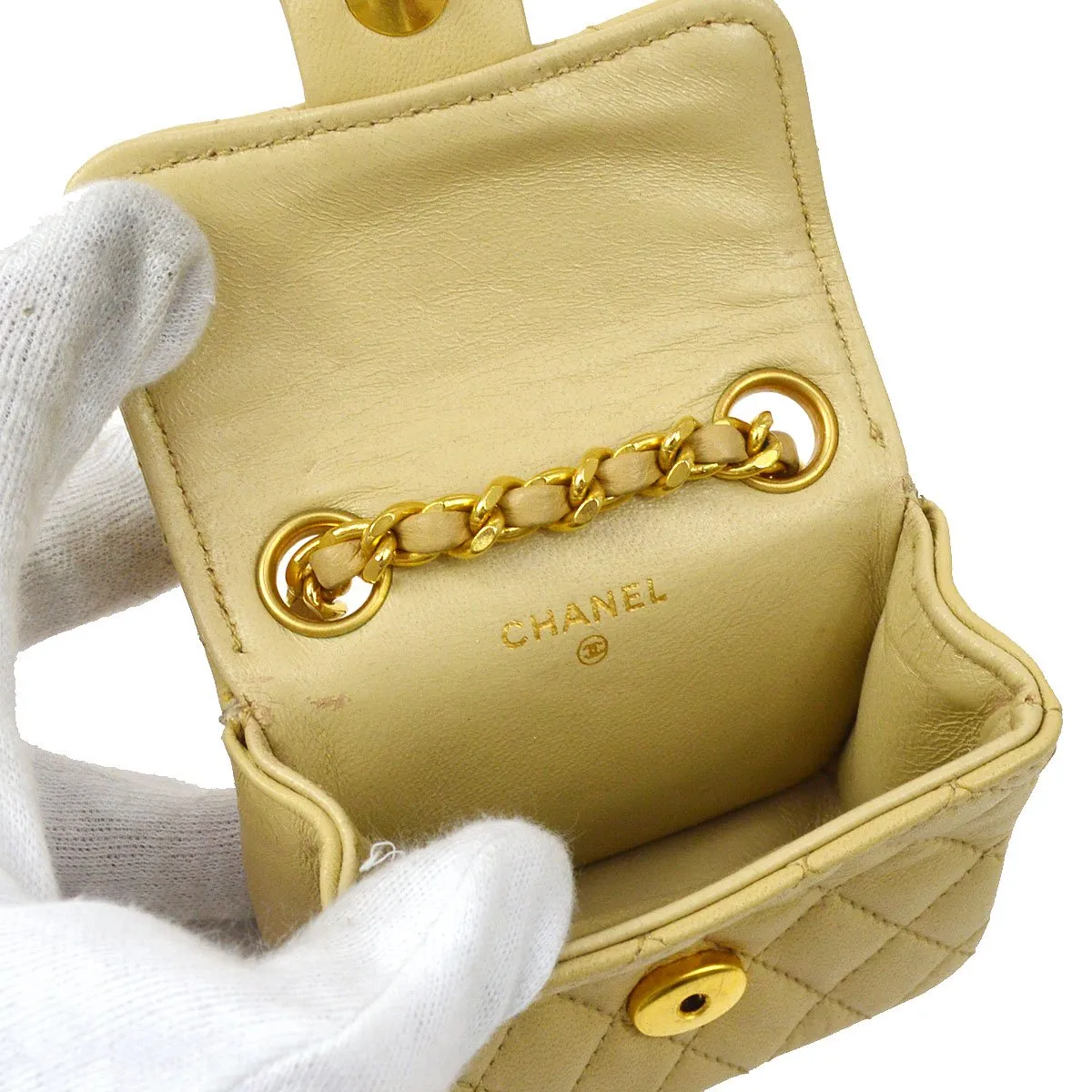 CHANEL 1990s Beige Lambskin Belt Bag Micro 06066