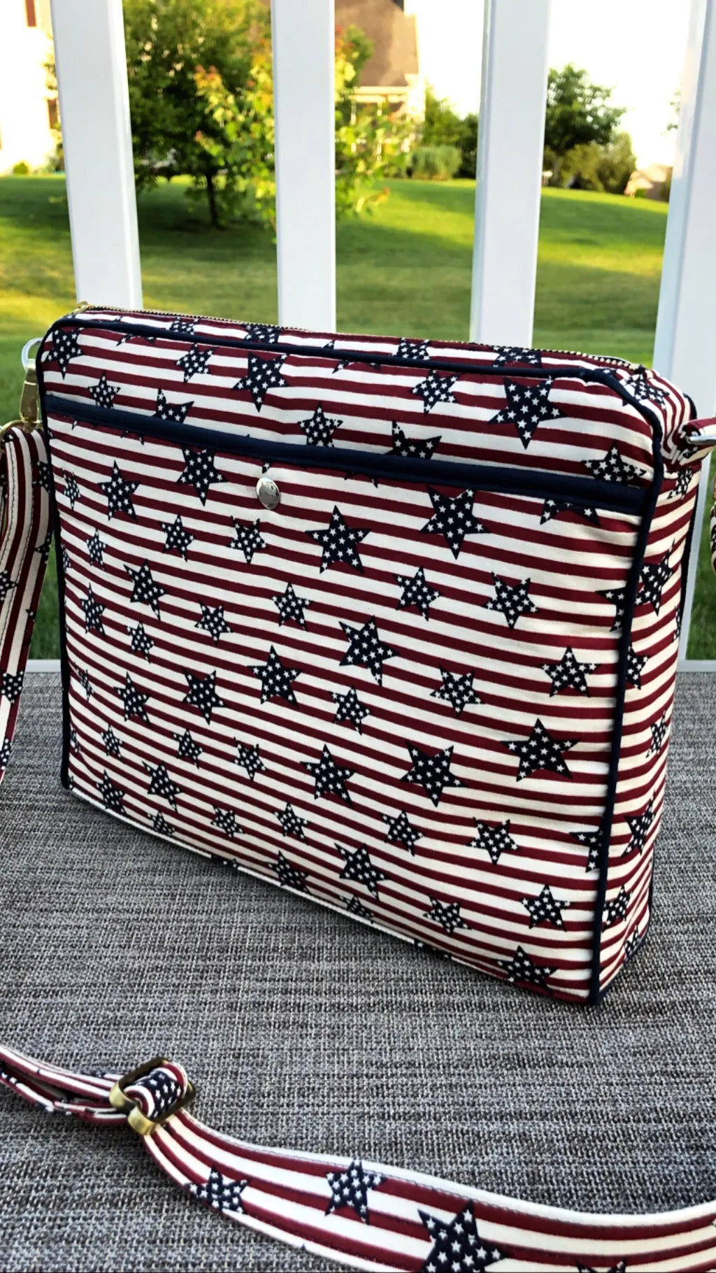 Crossbody messenger shoulder bag - Patriot