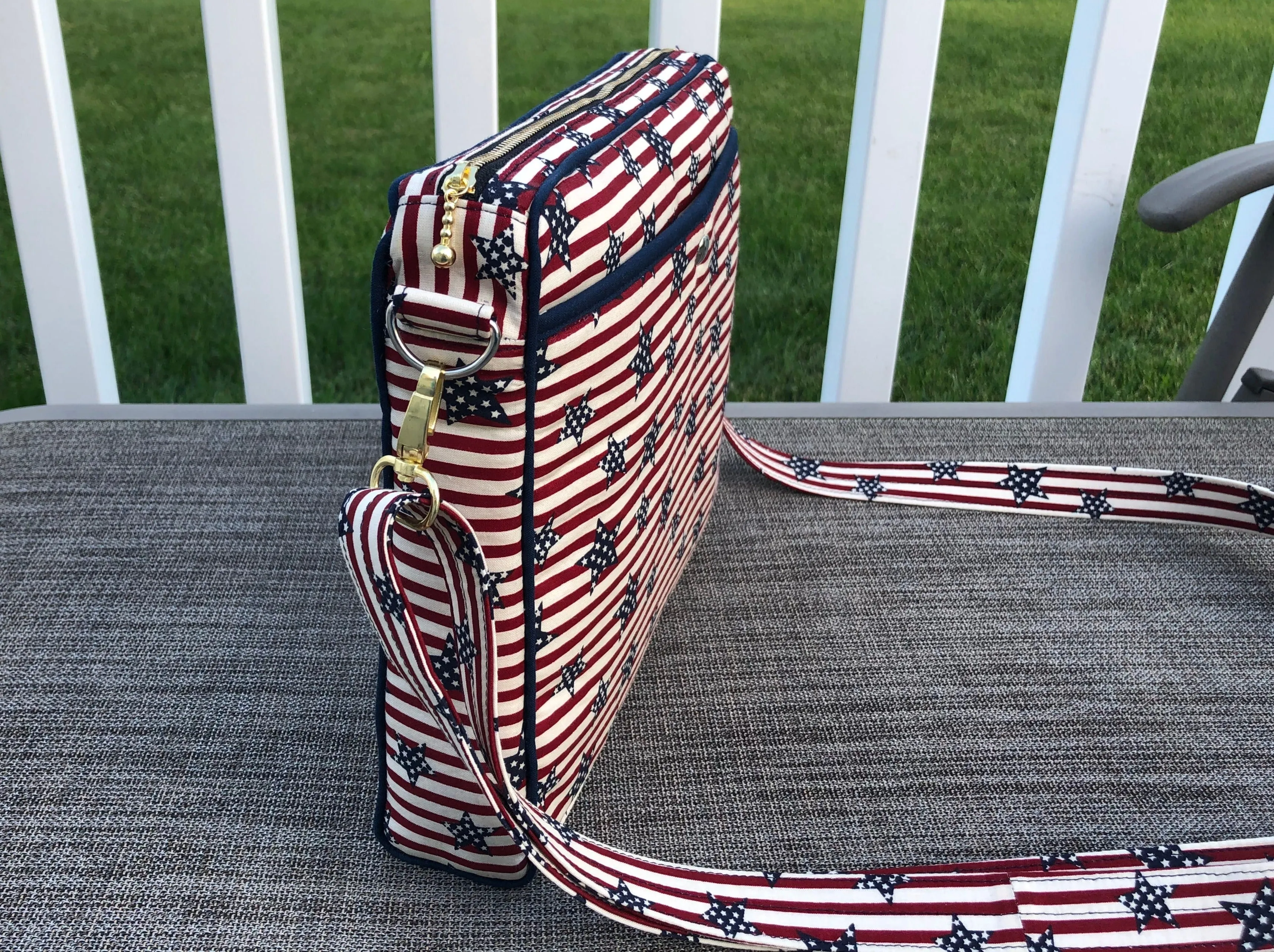 Crossbody messenger shoulder bag - Patriot