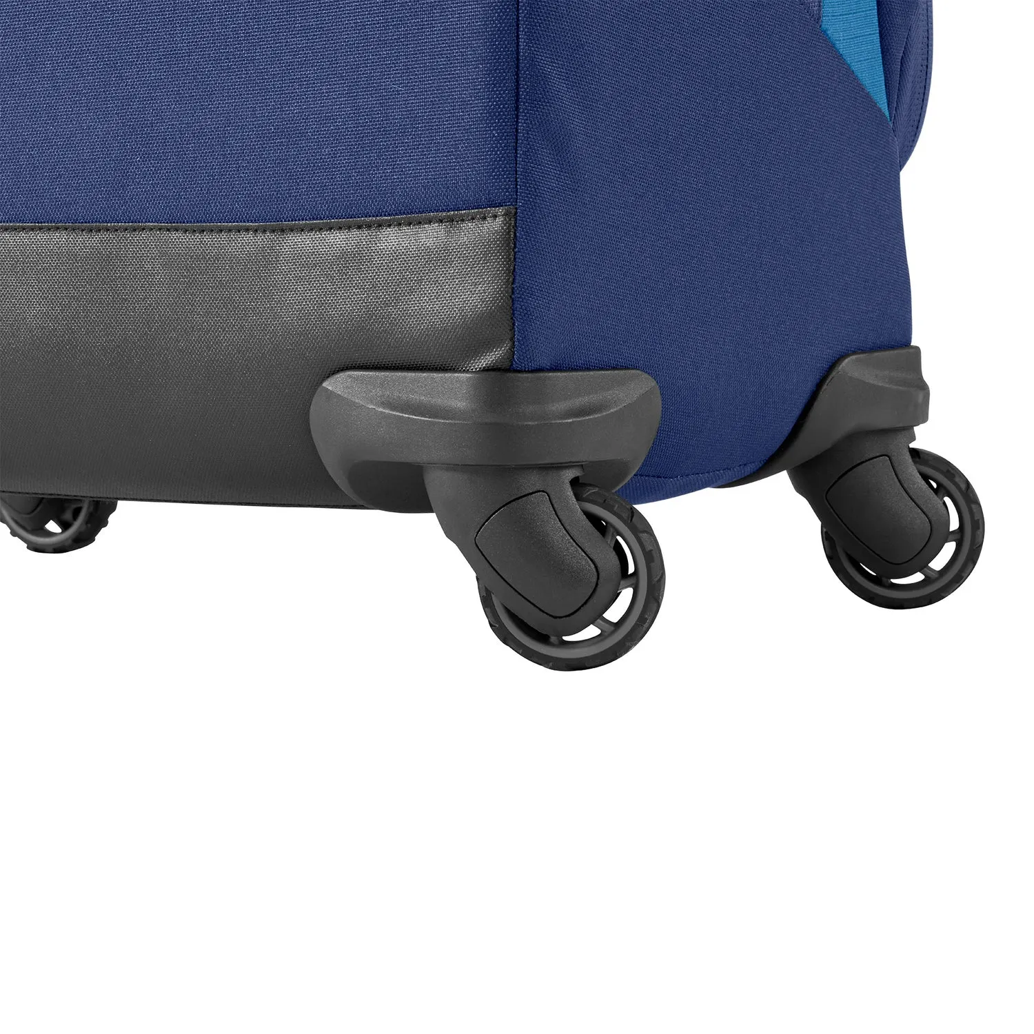Expanse 21.5" International Carry On Luggage - 4-Wheel