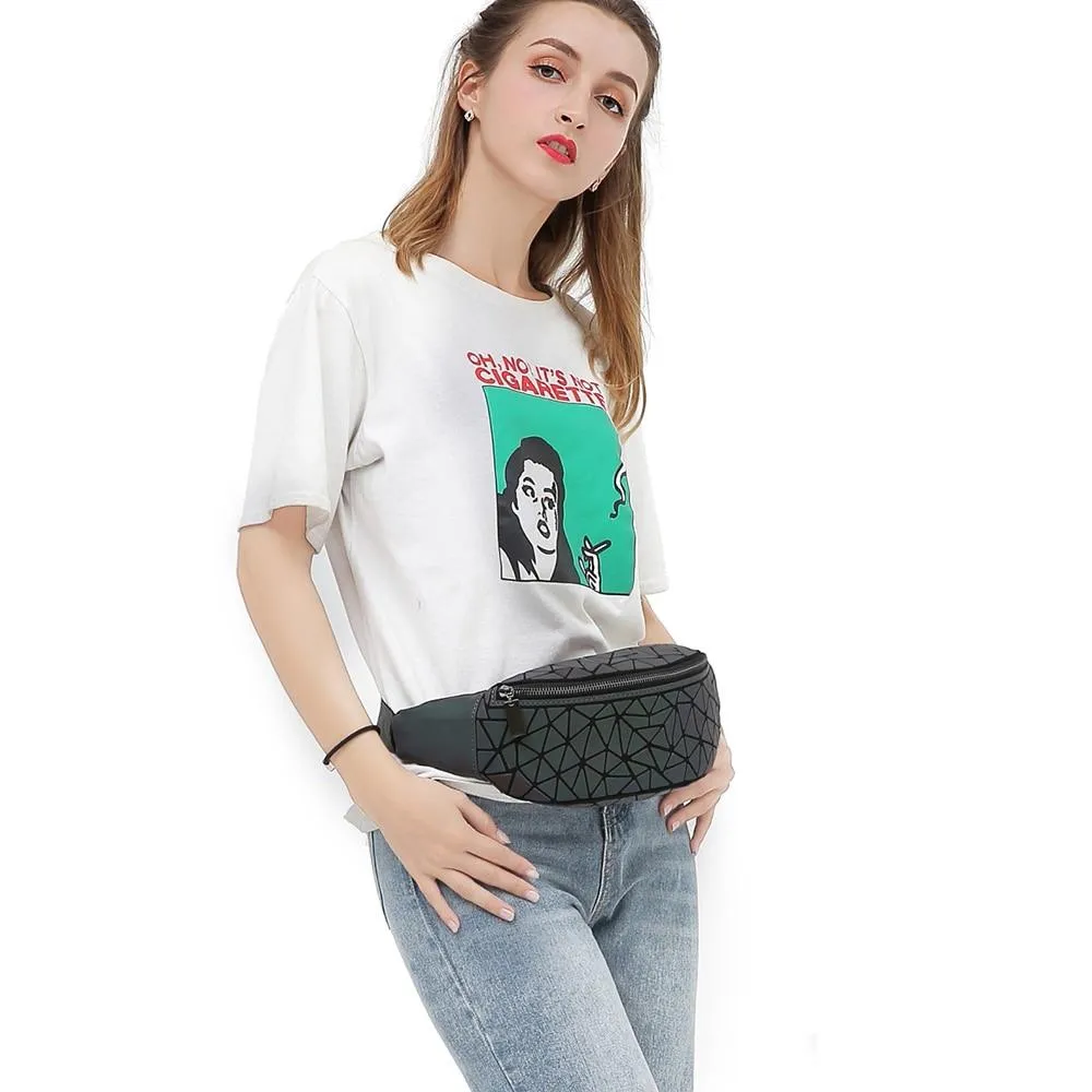 Fashionable Women's Fannypacks With Luminous Holographic Geometric Pattern