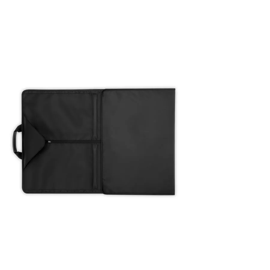 Garment bag sleeve checkable