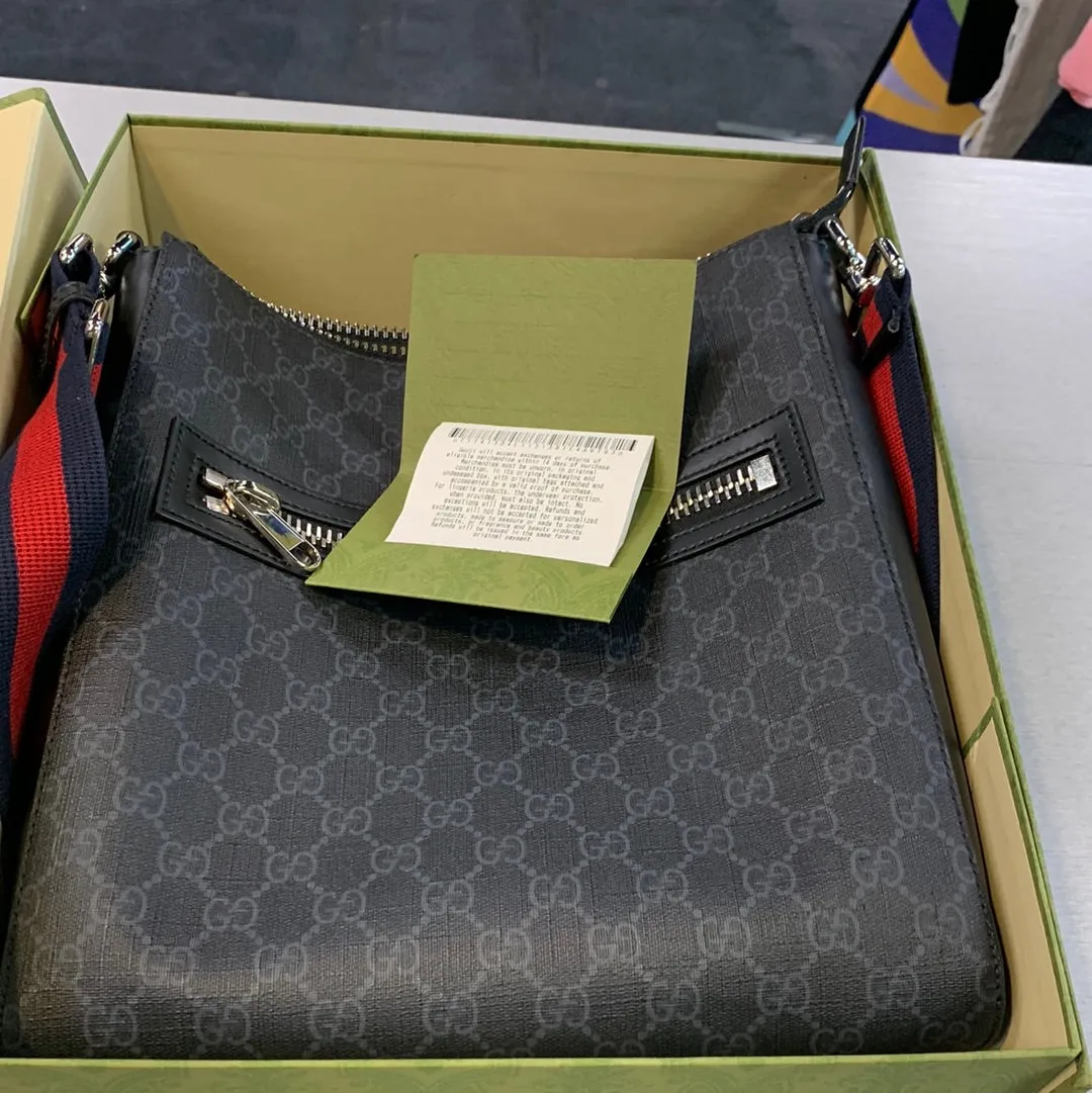 Gucci GG Supreme Messenger Bag