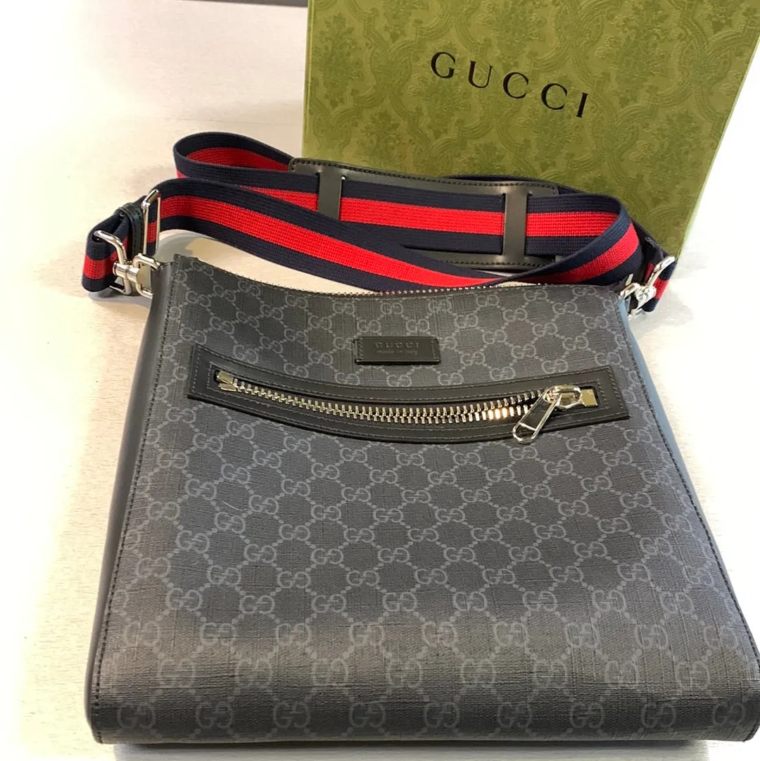 Gucci GG Supreme Messenger Bag