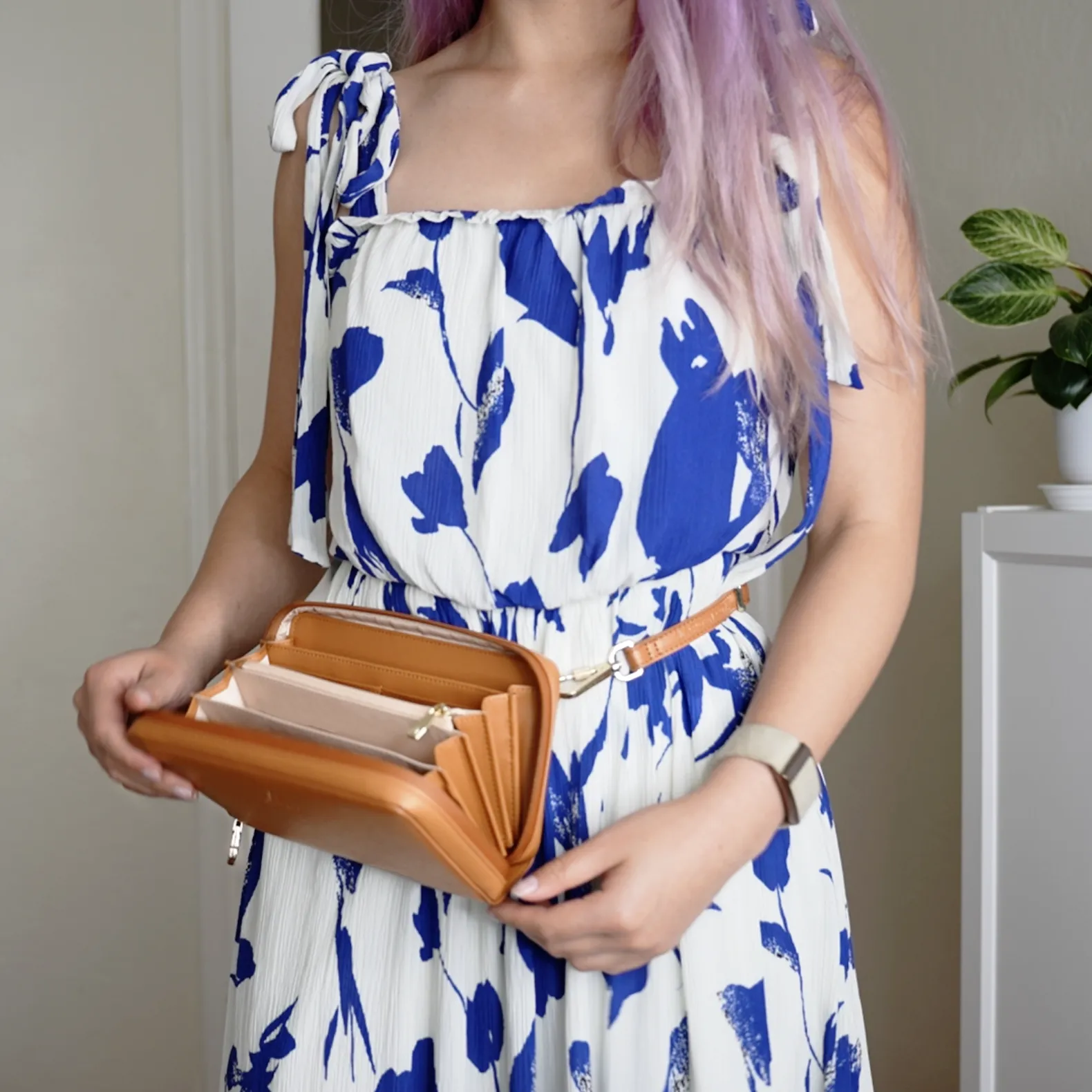 Slash Resistant Faux Leather Short Strap (15"-30")